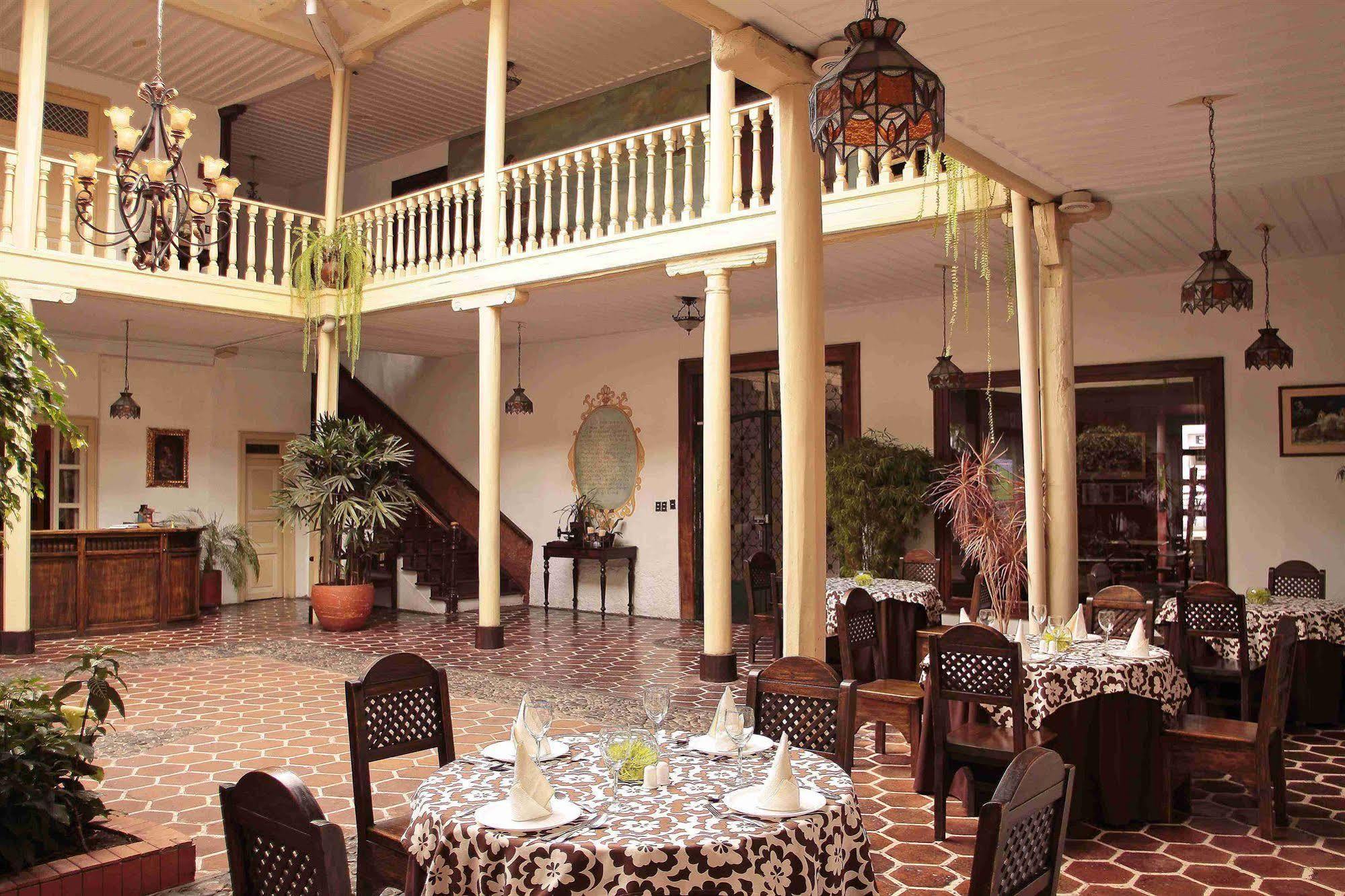 Hotel Inca Real Cuenca Exterior foto
